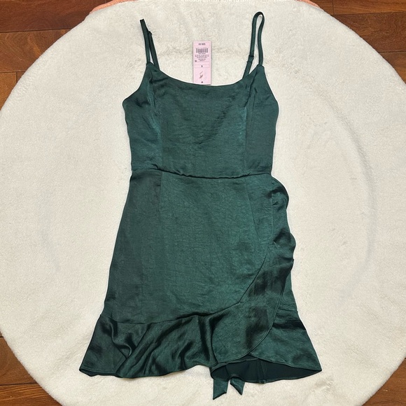 Wild Fable Emerald Green Satin Dress - Picture 2 of 6